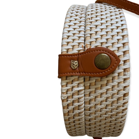 Bali Bohemian Rattan Floral Print Handwoven Handmade Basket Crossbody Purse - Picture 10 of 14